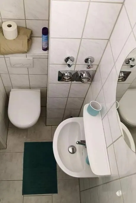 Zentrum, Helle Und Ruhige Moeblierte Dg-Wohnung Zwischen Steintor Und Uni Hanóver