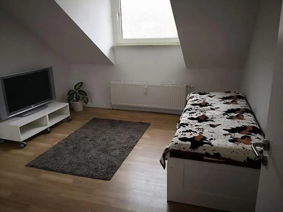 Zentrum, Helle Und Ruhige Moeblierte Dg-Wohnung Zwischen Steintor Und Uni Hannover 0*,